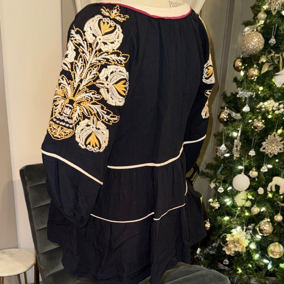 Entro Embroidered Black Women's Top yellow gold cream ivory design shirt Small - Picture 5 of 11